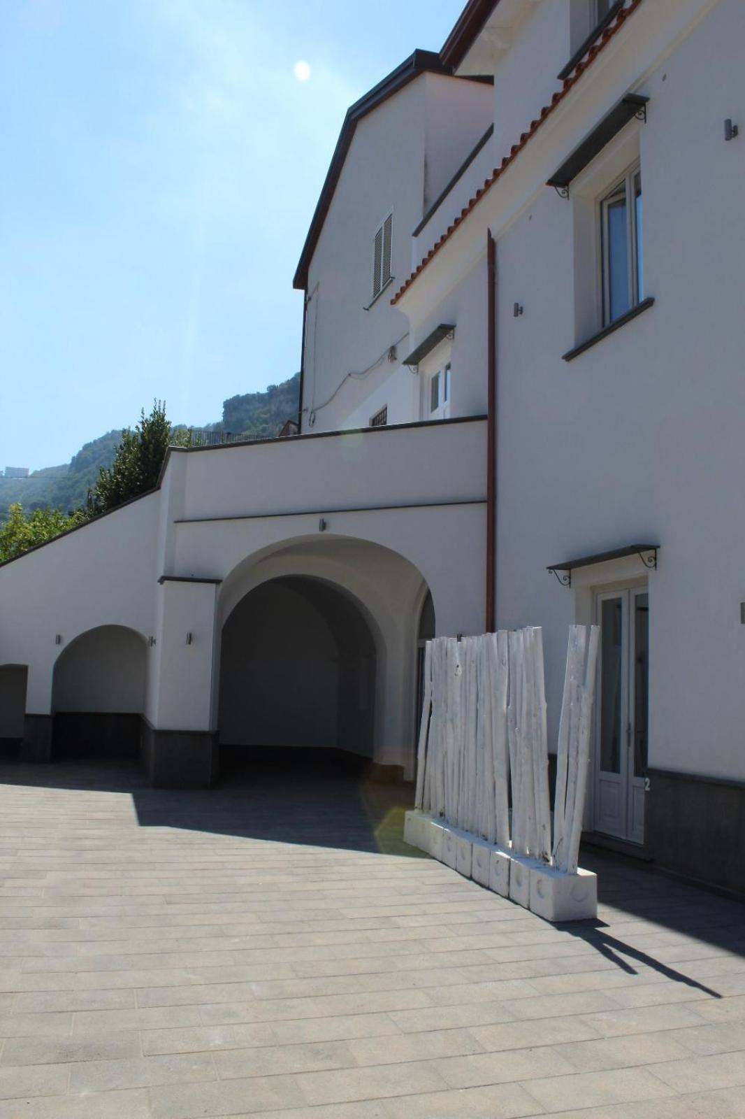 Coral White Hotel Соренто Екстериор снимка